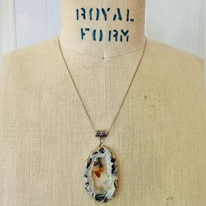 AGATE GRAY CLEAR GEODE 18” STERLING SILVER 925 NECKLACE PENDANT SNAKE CHAIN